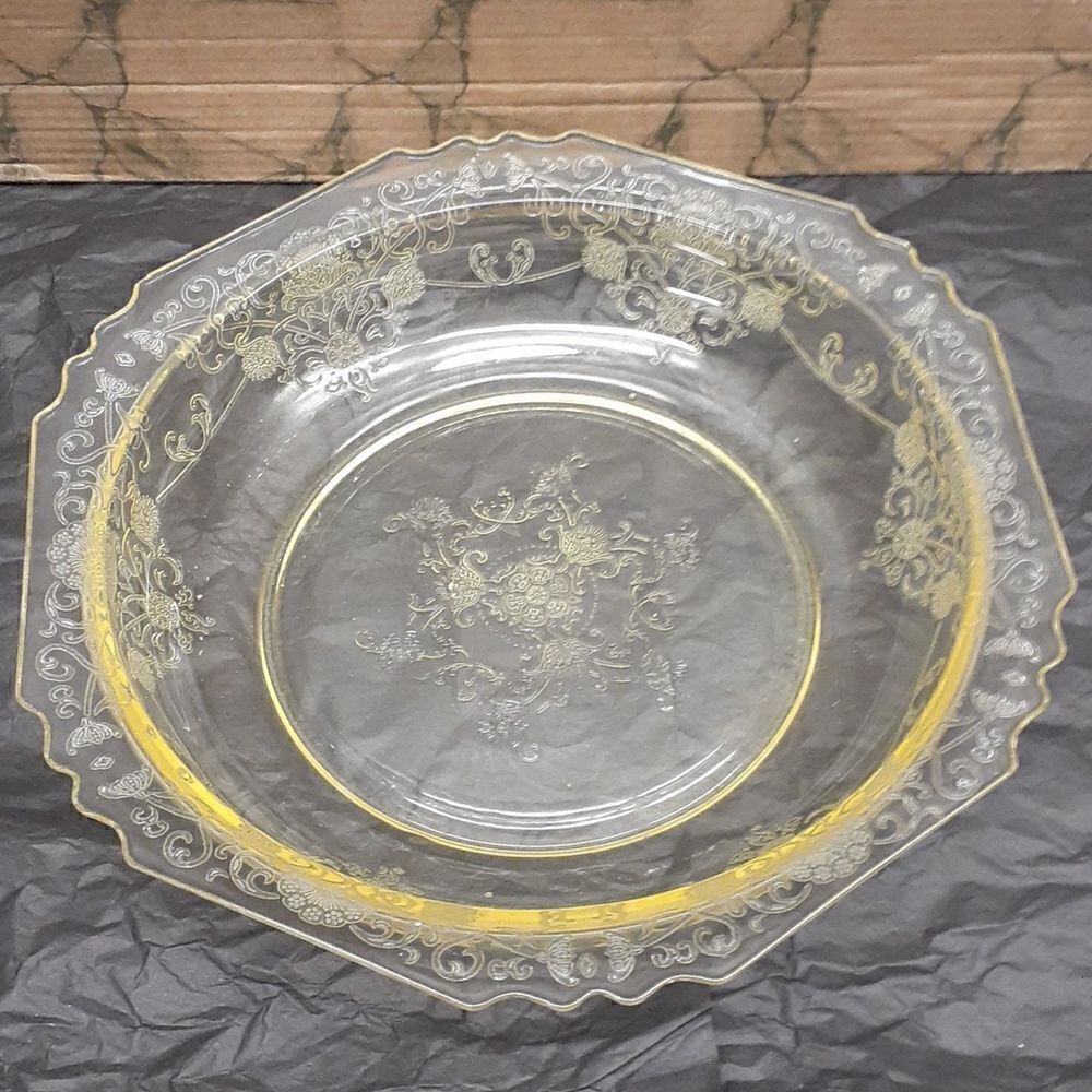 ‎Hazel Atlas florentine #1 yellow 8.5" large berry bowl